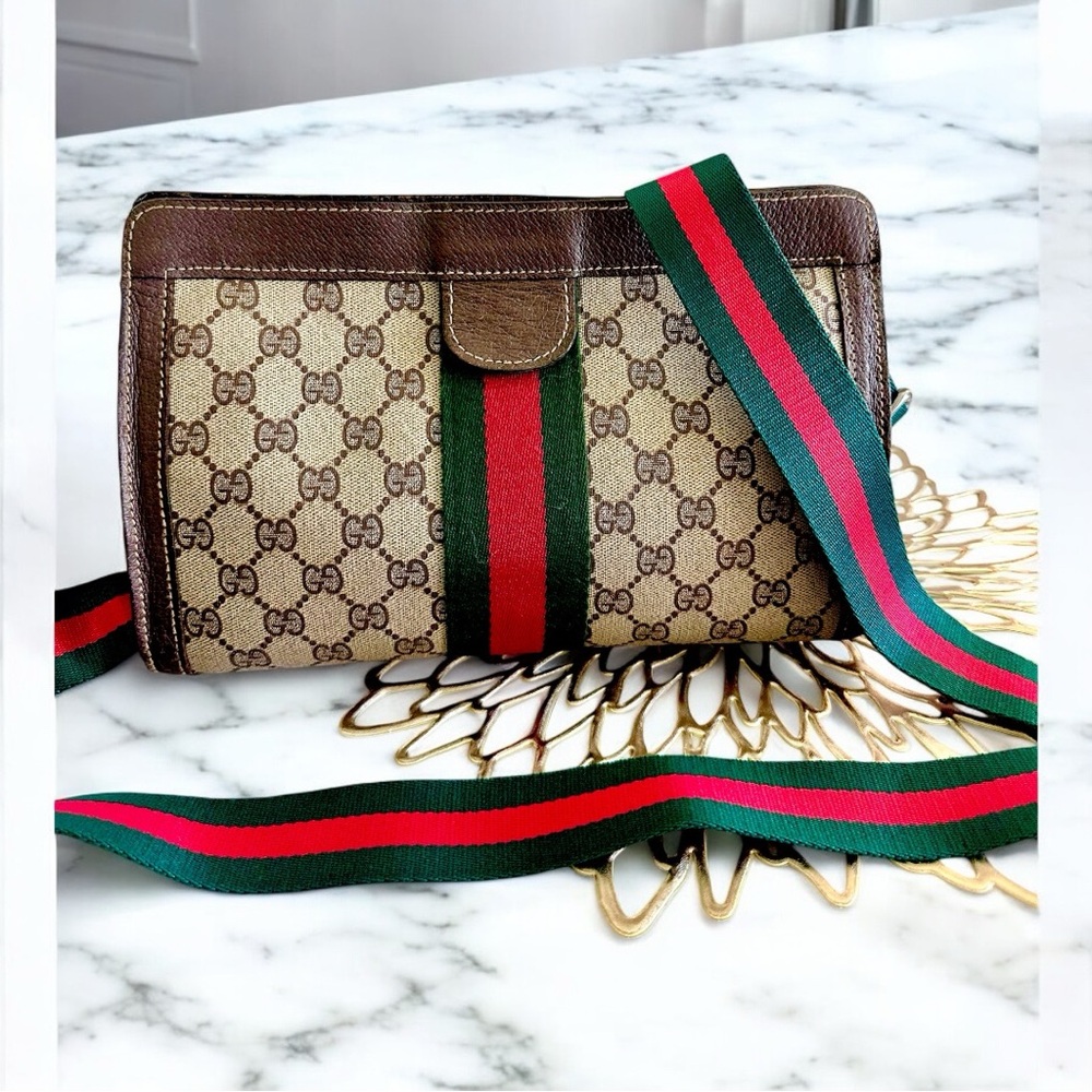 Gucci Sherry Line Clutch to Crossbody